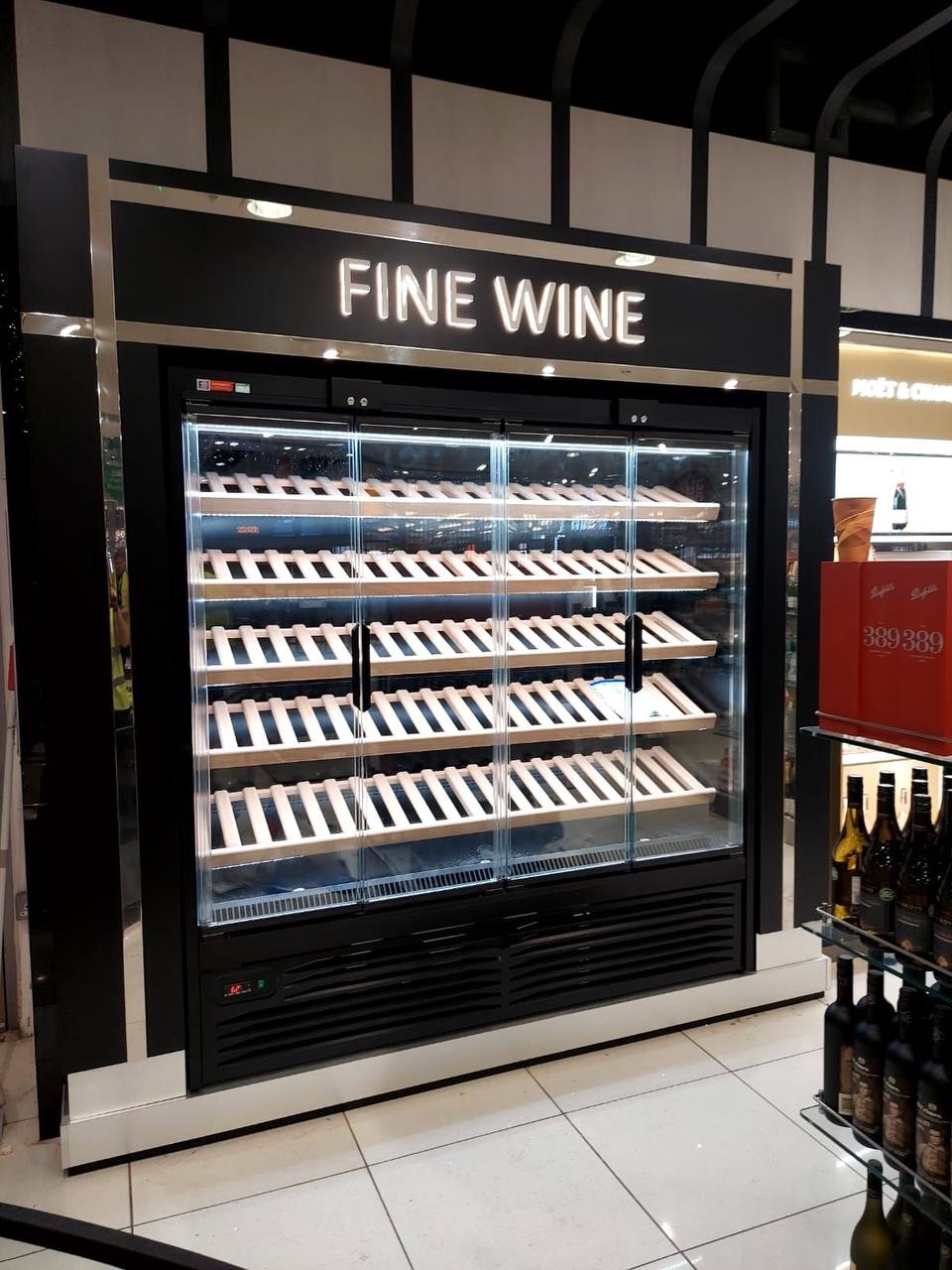 Frigo Zika wine refrigeration equipment and wine presentation