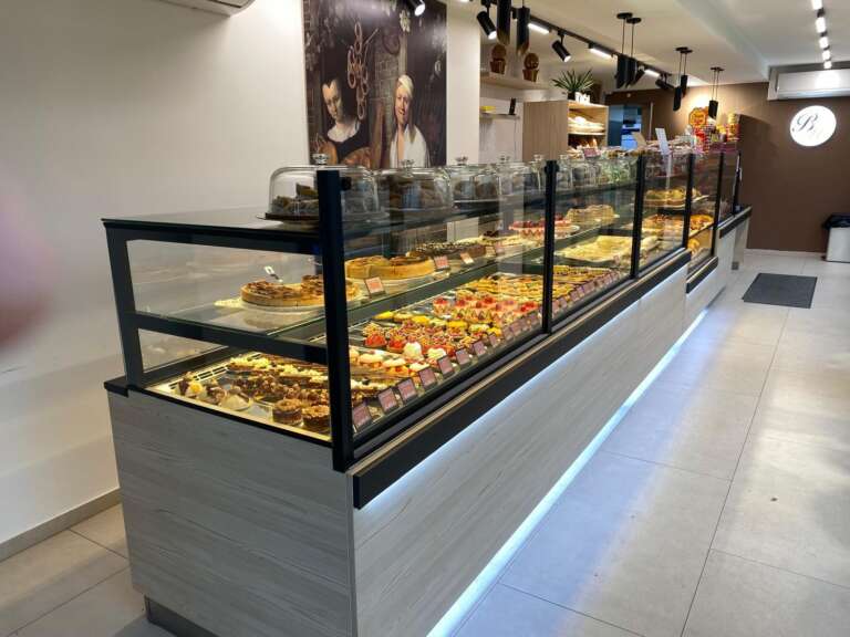 Klas Horizontal Bakery Display Case
