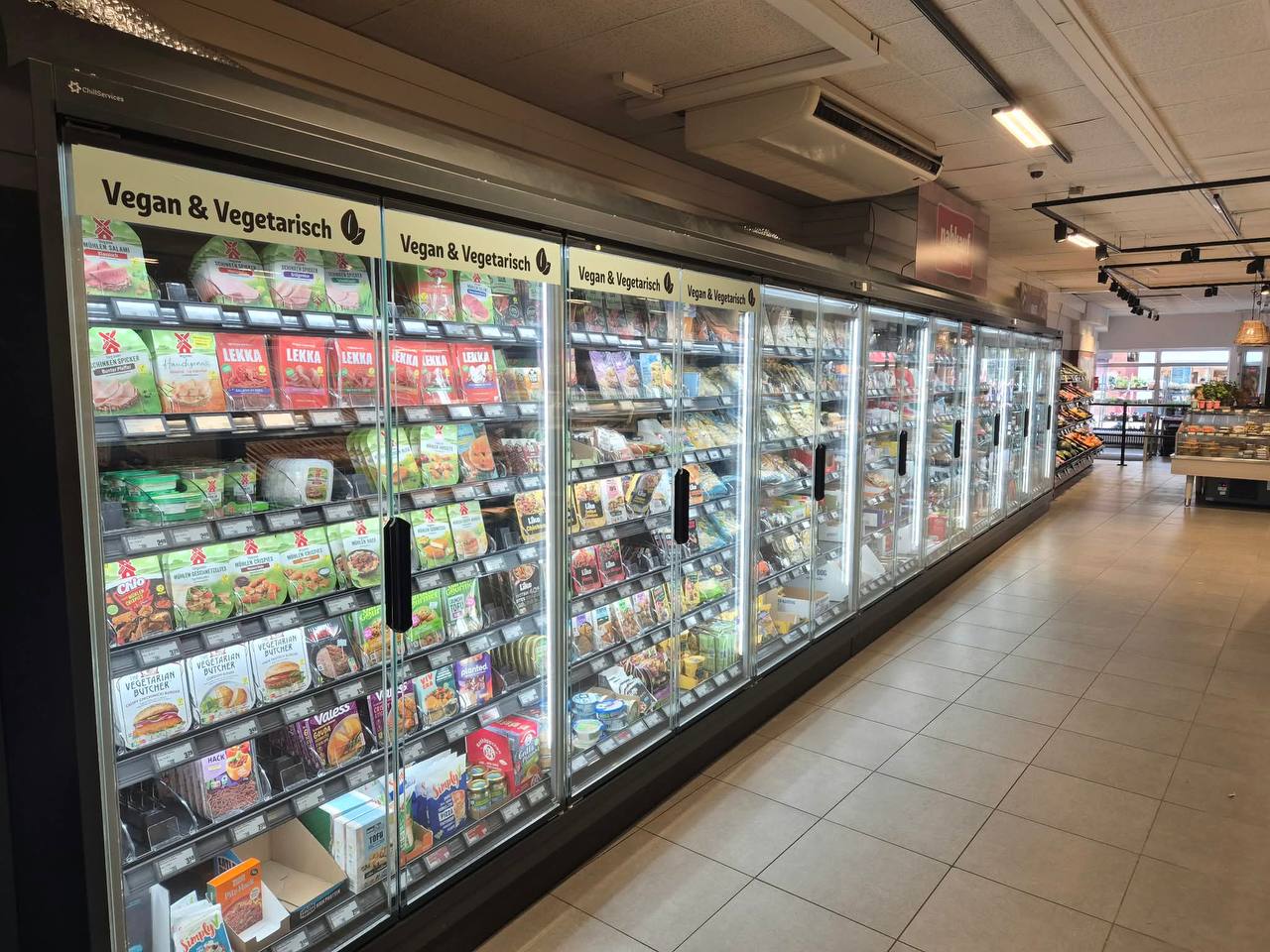 Nienburg plug-in refrigerated display cases Frigo Zika
